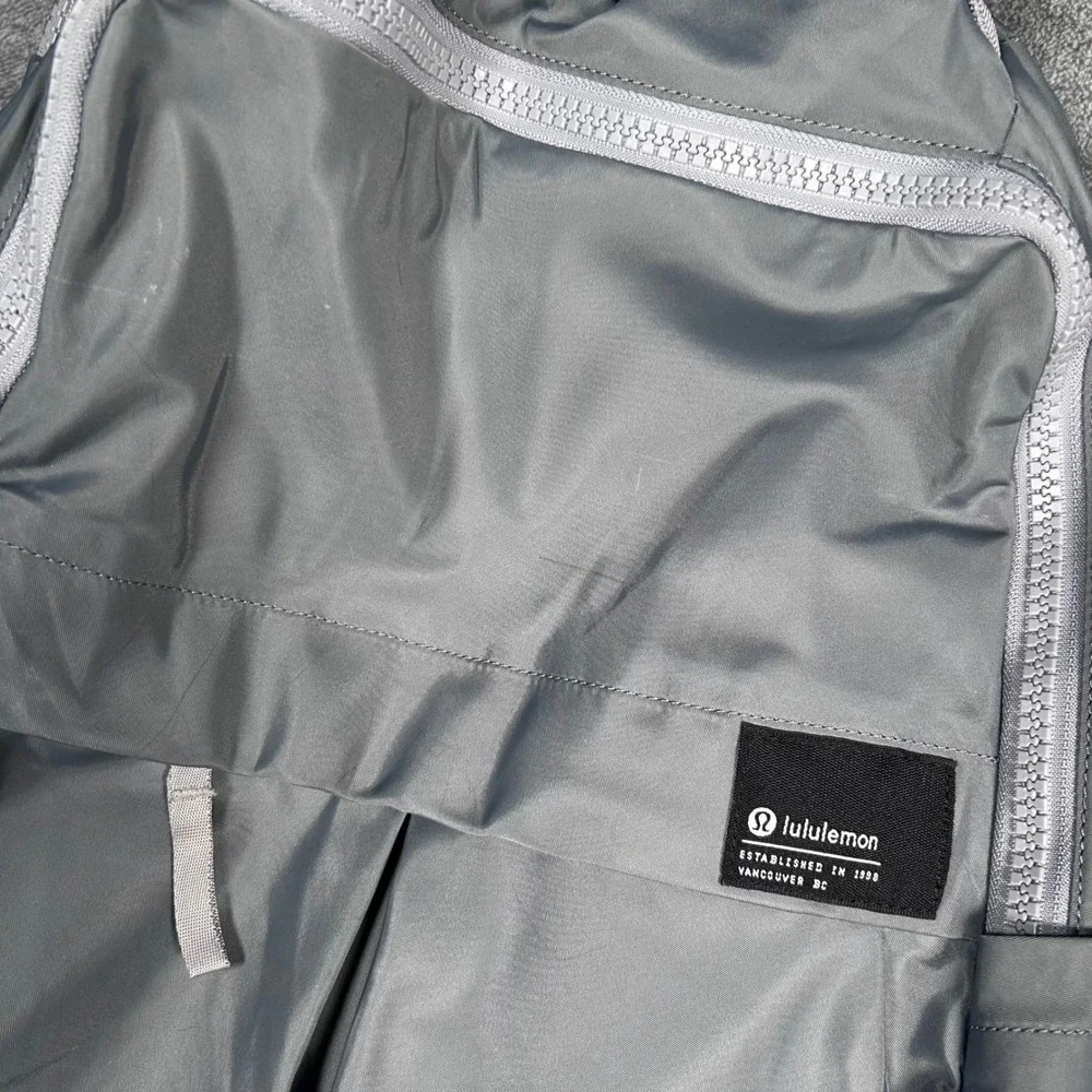 Lululemon Everyday Backpack 2.0 23L Gray Laptop Travel Commute Bag RN106259 - Picture 6 of 16